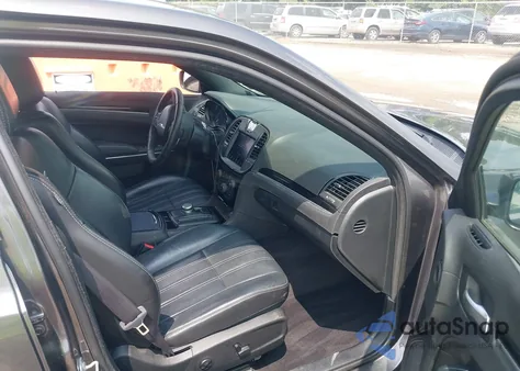 2017 Chrysler 300 300S Awd z USA, uszkodzony, nr VIN 2C3CCAGG4HH518945